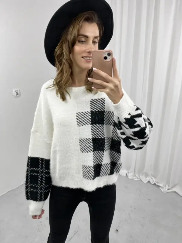 Biało-czarny sweter damski2