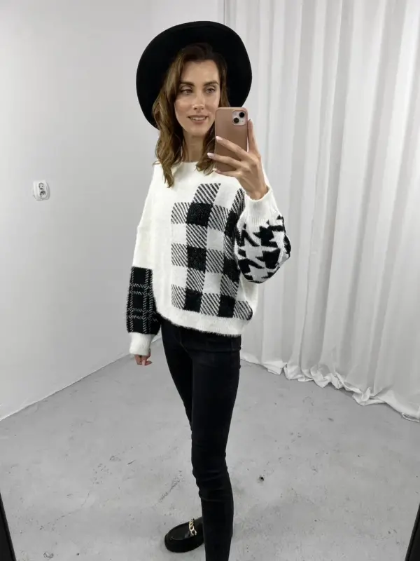Biało-czarny sweter damski4