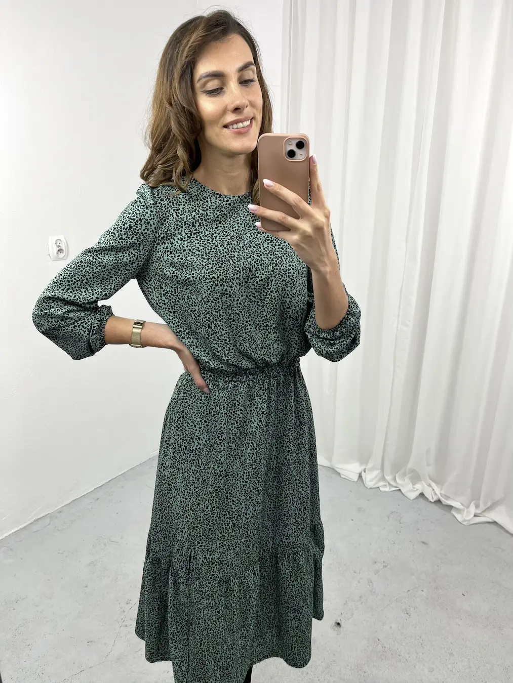 Zielona midi sukienka z wiskozy3